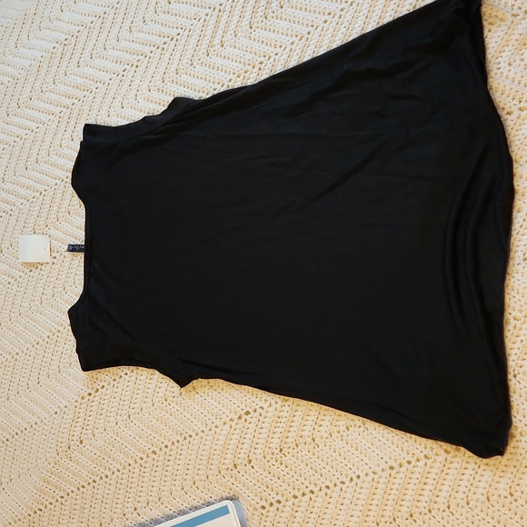 NWT Sleeveless medium rhinestone lips t-shirt - Picture 7 of 7